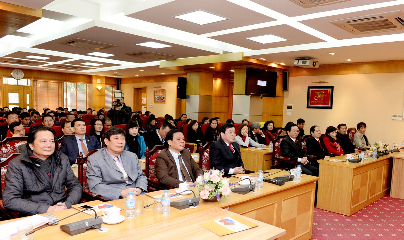 Description: Description: D:\Anh hoat dong KTQD\Thac si cao cap\DSC_4010 (Copy).JPG