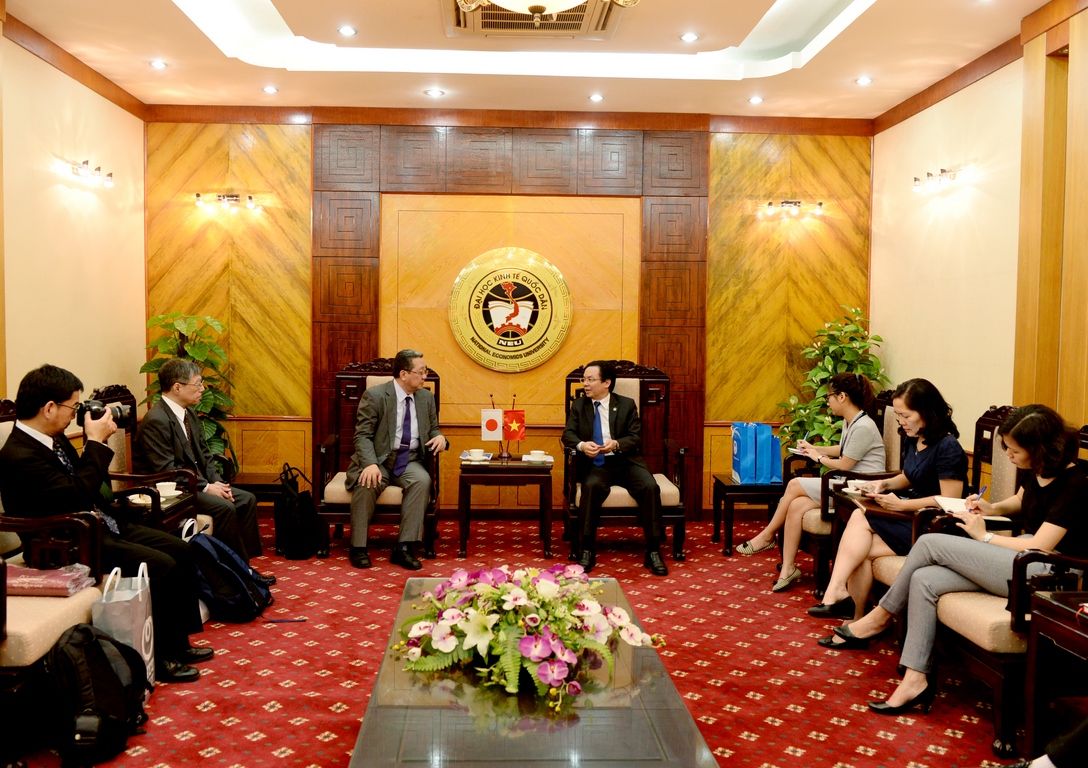 Description: C:\Users\Admin\Desktop\Resized Images\DSC_8680 (Copy).JPG