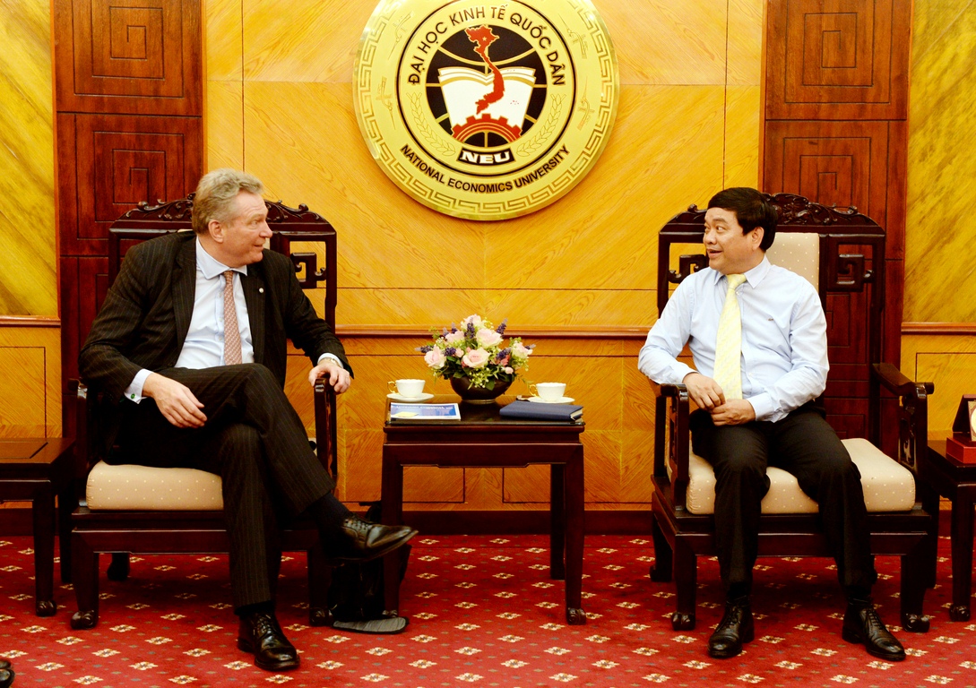 Description: C:\Users\Administrator\Desktop\LUU TAM THOI\DSC_1790 (Copy).JPG