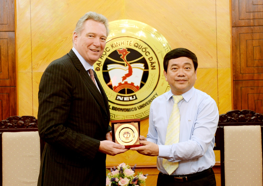 Description: C:\Users\Administrator\Desktop\LUU TAM THOI\DSC_1808 (Copy).JPG