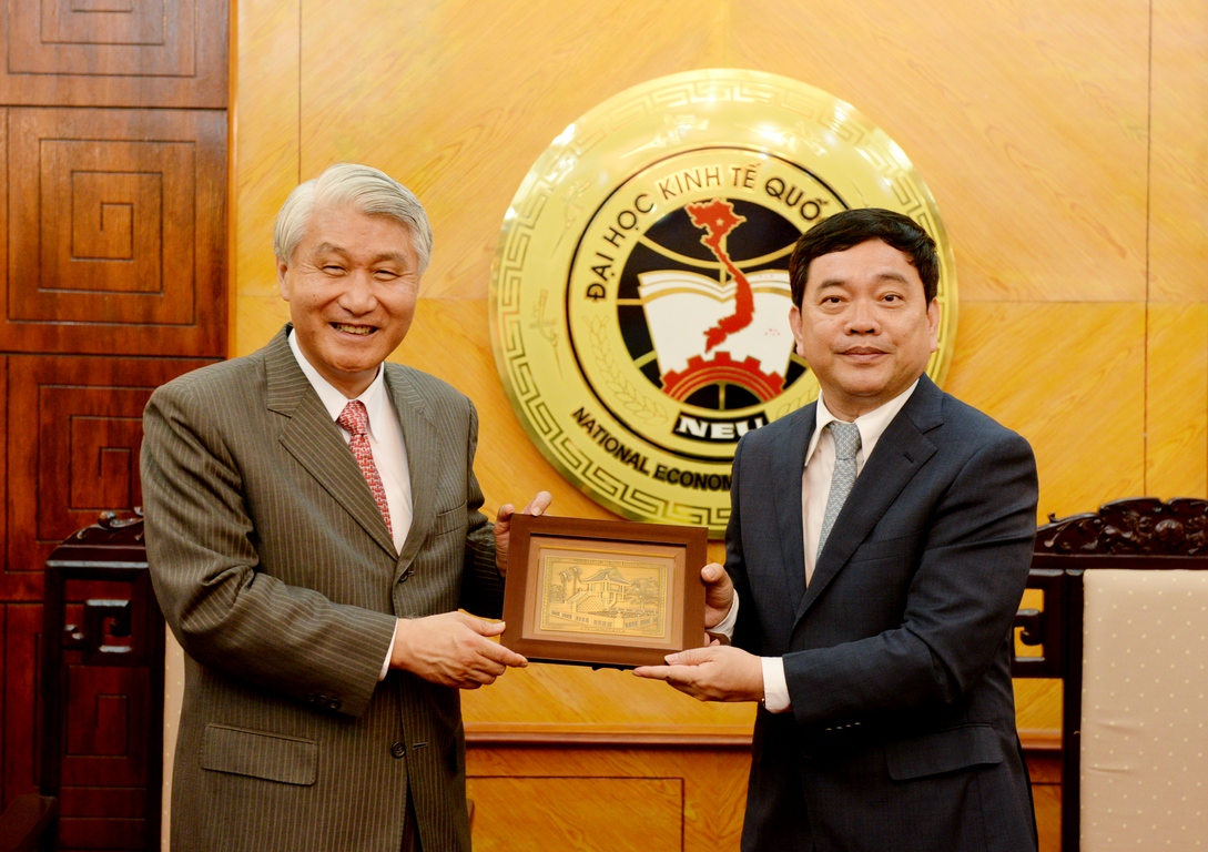 Description: C:\Users\Admin\Desktop\Resized Images\DSC_9815 (Copy).JPG