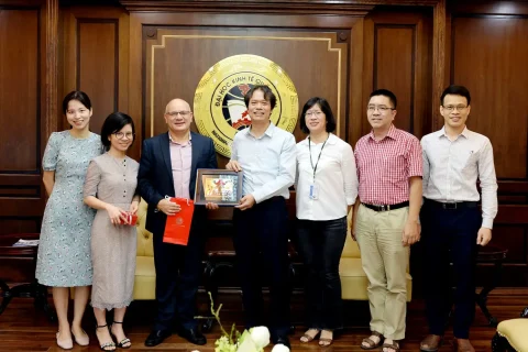 01c6a4a2-bf42-417b-b19a-c7ccf6ce1de3