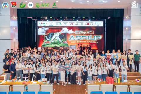 02ccb083-9f7f-4a5f-aa90-ce2a0bd678ea