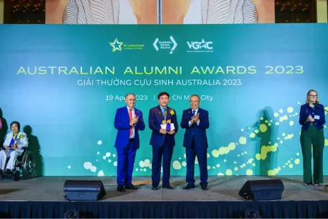 09a6e9c0-9596-4b05-bffa-ca854550cfdd