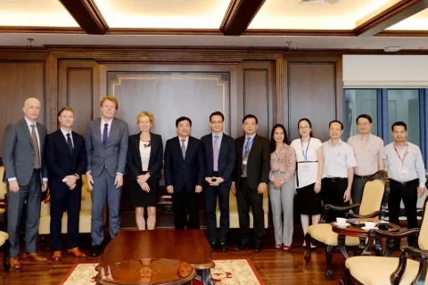 103faaf9-62c5-4bfd-b0e2-ff25af09750e