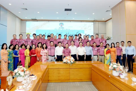 13d6fbb2-6800-4d35-ad31-69647359eaed