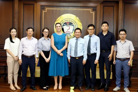 15b5c6db-a945-4f6a-b259-65cd2514658b