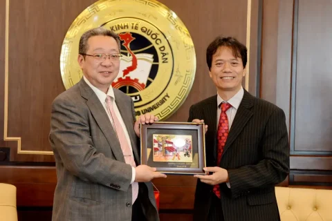 15f730da-6b1a-44b1-b106-328bf3367807