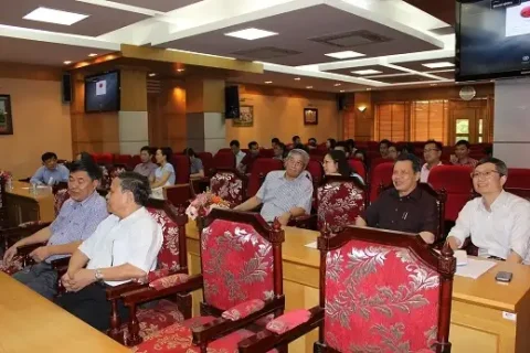 1921a1b7-9703-4f5a-8a52-7ee1e2cb5a93