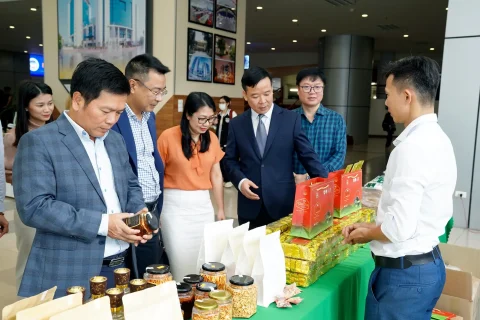 19807498-9842-4c12-a8ce-e1eeb1d27a7c