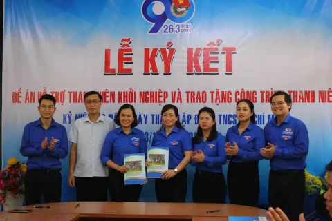 1abbd3ce-57f8-46d3-bbb6-72ab18019228