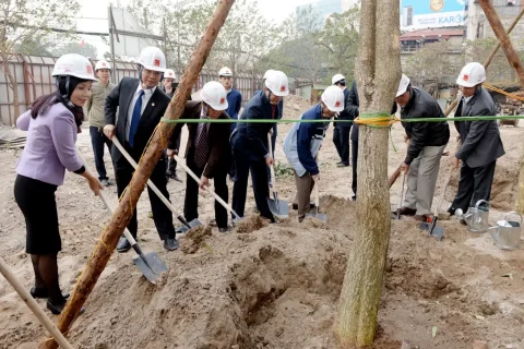 1c827749-25b9-44ae-ae2d-78b6ec1f7f01