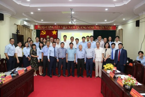 1d3bb384-42dd-4801-ac87-51b8f75bf2a0