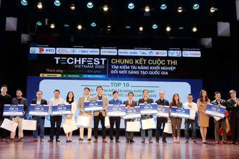 210bdc33-2b54-4545-837a-3fd71c6d65a1