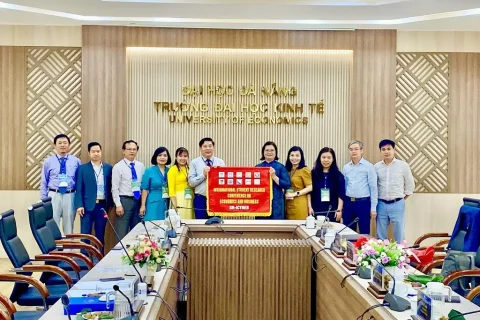 242f761d-a8e9-494e-9a53-5747efd259ff