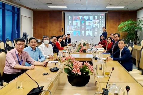 2562878d-43db-4119-8f9c-87443b758f3c