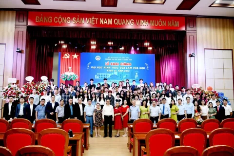 35c085dc-596c-47a1-b83e-b3bf072fb2dd