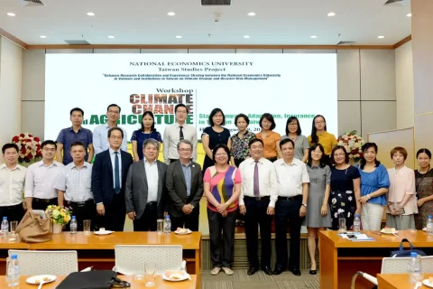 4067628a-98c0-484b-9136-c3347a358002