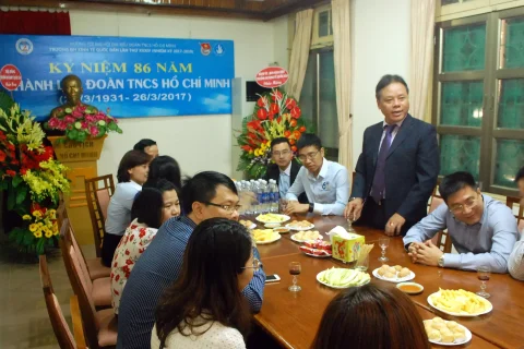 4305e096-929d-4d98-9176-5bce157c1b46