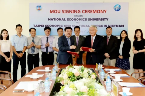 456fb40b-d5bf-4ca5-9d5f-b95d529869ab