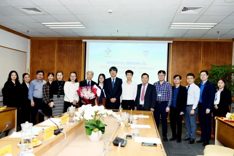 47e59918-2667-44ab-ae86-f305882a4537