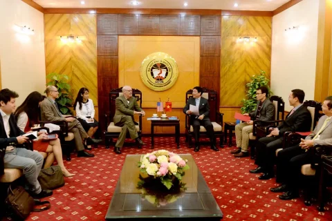 49845c25-40eb-4fc4-b6f3-0cefeb394389