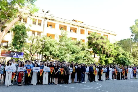 4da35a63-34c6-4498-b035-6c2d111d8c01