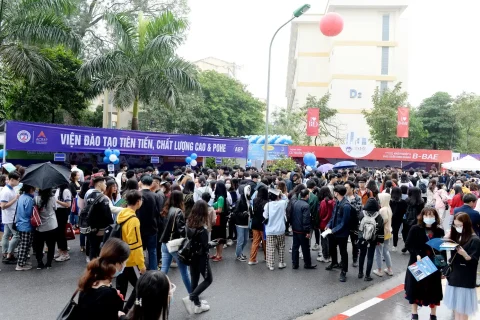 58cf2936-73a3-4915-8c67-0678cf520e60