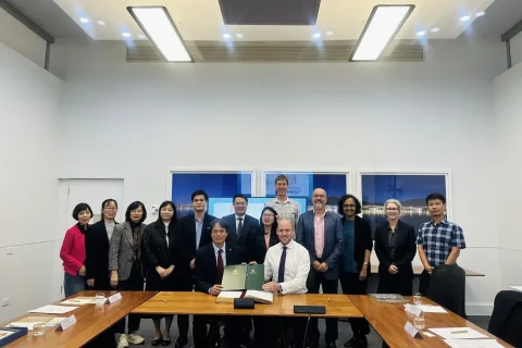 5efd5a11-22c7-401c-8a60-284d770e4f1e