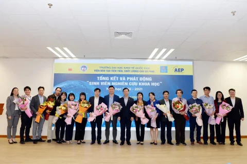 5f8ceb12-5646-42eb-9fd7-c4b8b16c3ef7