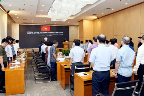 6832ce9d-a7dd-40b9-9d2c-759fb994ca1f