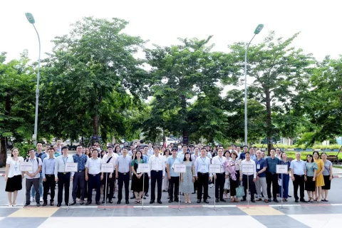 683ffd9b-959c-42da-92d7-2517cdab2e91