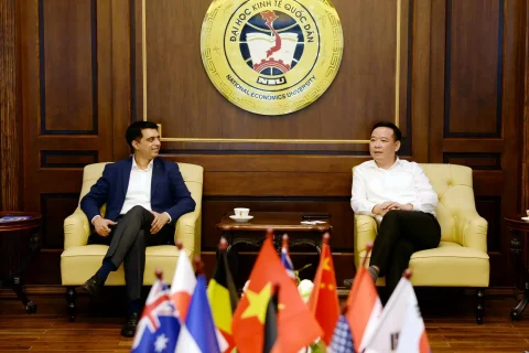 69d27461-73b3-40d4-8ef3-4b5f397365c9