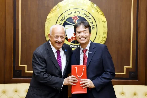 6f2a9d75-a13d-4d93-8a1b-ba368c953073