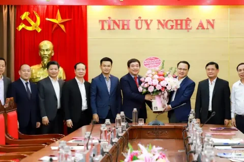 74725e36-0280-4711-8e0a-8476e9039d91