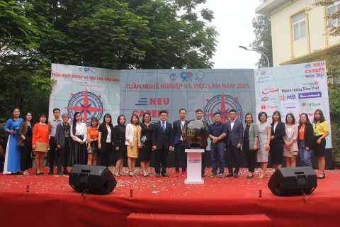 790f8b03-d462-45d3-8c41-a1800f07cf50