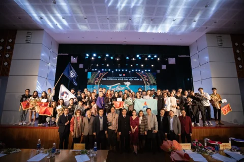 7bb623cd-2e8a-4593-a973-d73f848b97ee