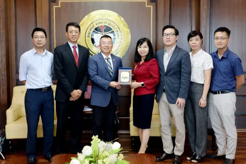 7dbc73dd-99f1-4f6b-8855-0ff45df5b972