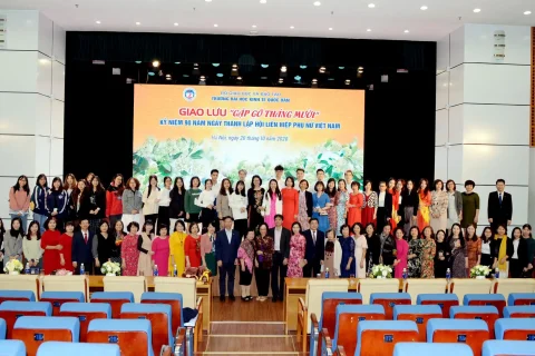 8025ae48-9cdc-420a-954b-fa2490a03bfb