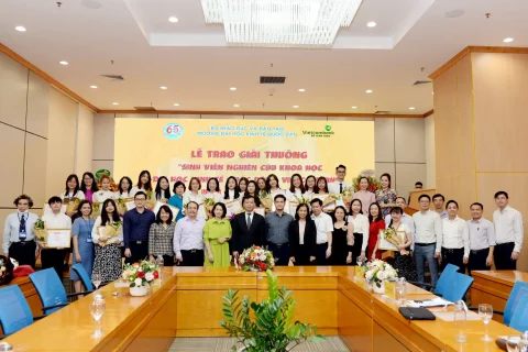 806694a5-de6b-4a48-a374-d81f250d2c6c