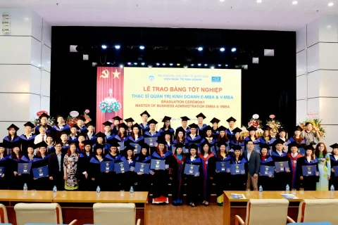 82e2fd21-bd40-41a2-b293-457d8d41a56b