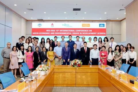 868810e4-cf28-4c6a-b7ec-60a7ecdaa9fd