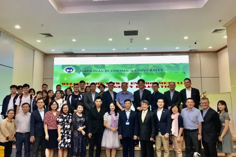 8c4f9214-d1e9-468f-9559-afdf1265b1a3