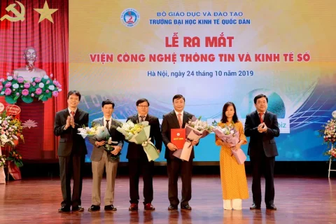 8ef604c1-9878-402a-8676-86b054f35b3f