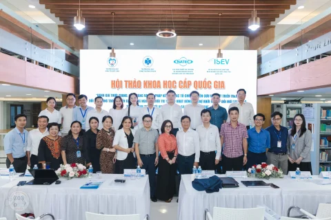 90c1fdd9-2eb2-4491-bfa6-274886cf39db