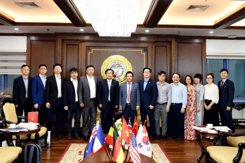 962b340f-892a-497c-9d18-c020a502c1b6