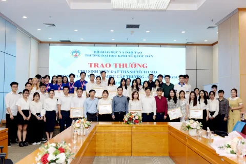 98f2082a-ca17-48bc-b2dd-7a526215e547