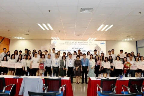 9cb8553c-f0df-4450-b773-f37b06370d31