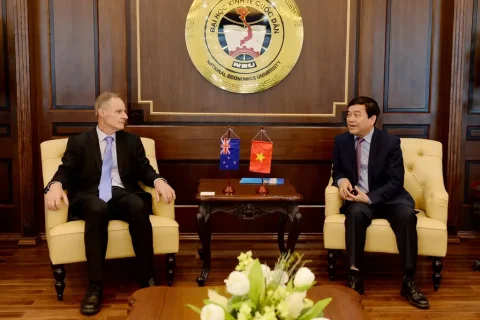 a06dbdeb-bfda-4501-b4aa-1ffec75b0cd6