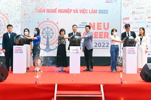 a13e3683-c81b-45bc-92ca-4c5e5b092238